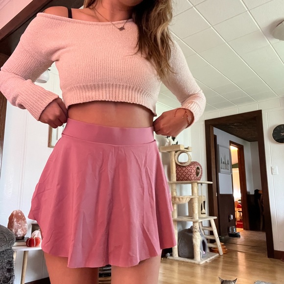 Dresses & Skirts - Size medium baby pink skort